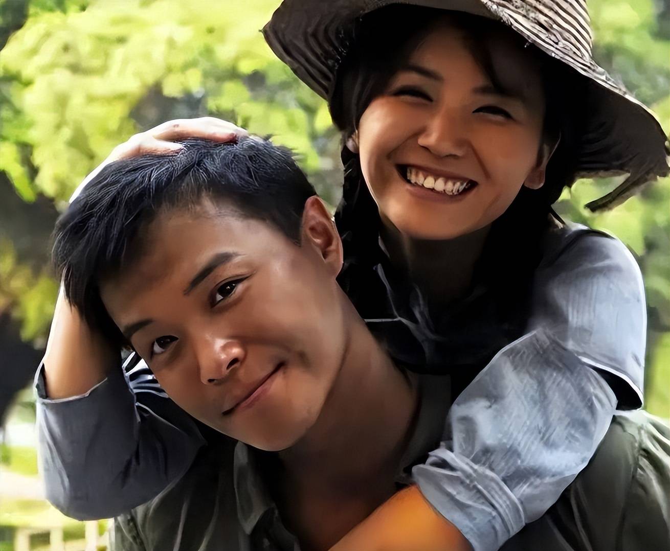 今独自抚养孩子的曹曦文活成人生赢家MG不朽情缘曾情断陈思诚嫁给富商如(图9)