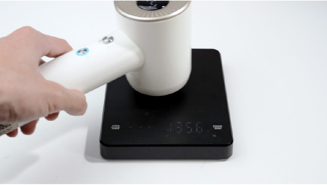 吹风机就不配有一头秀发了？不朽情缘平台用不起好几千的(图3)